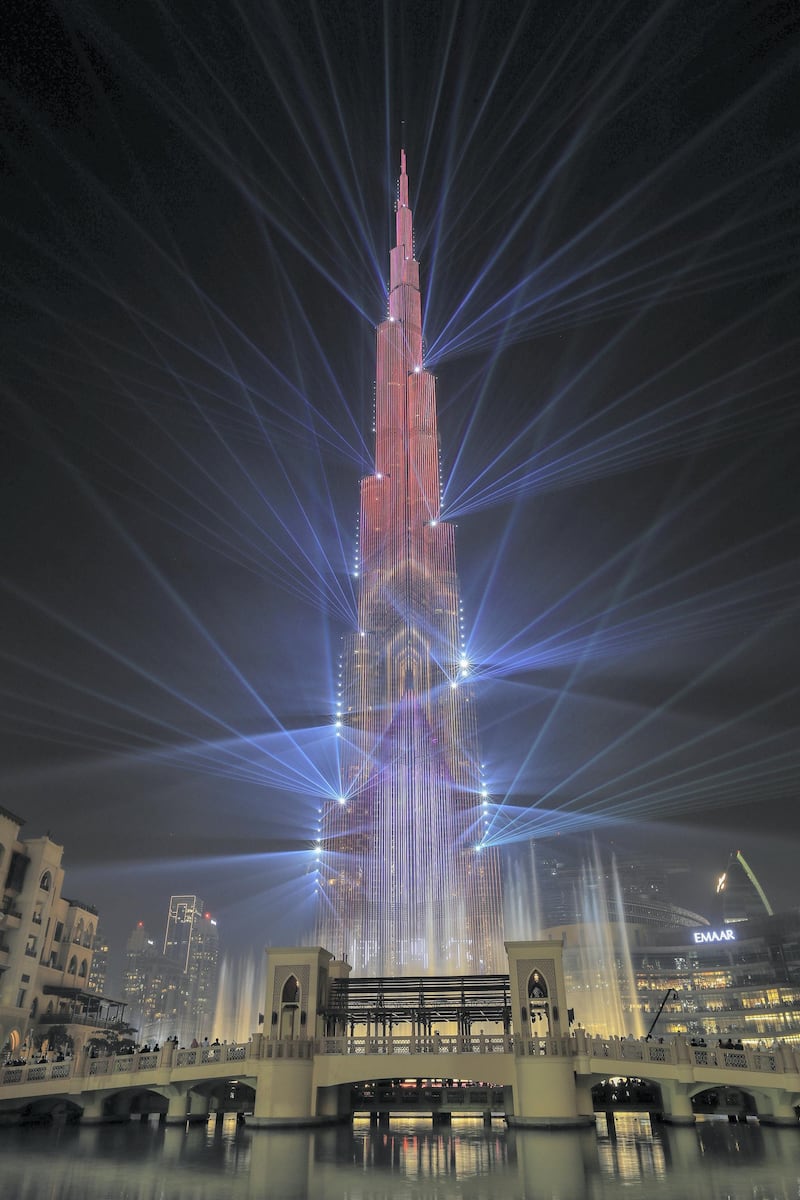 Dubai, U.A.E. .   December 31, 2018.   New Years' Eve celebrations of fireworks and light show at The Burj Khalifa and Downtown Dubai area.
Victor Besa / The National
Section:  NA
Reporter: