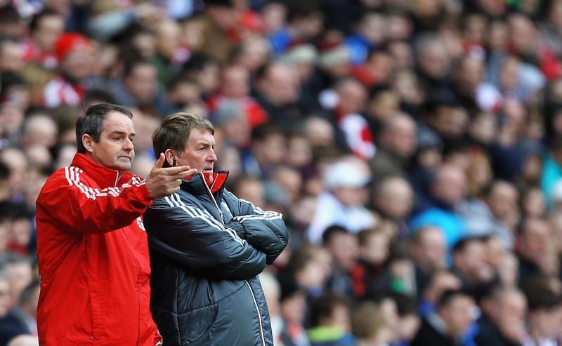SUNDERLAND, ENGLAND - MARCH 10:  Steve Clarke and Kenny Dalglish, manager of Liverpool look on during the Barclays Premier League match between Sunderland and Liverpool at Stadium of Light on March 10, 2012 in Sunderland, England.  (Photo by Matthew Lewis/Getty Images)