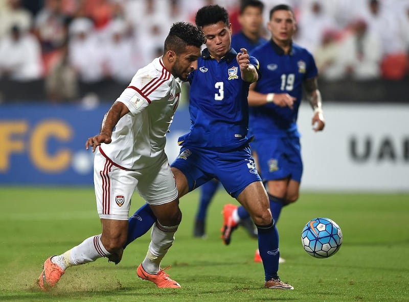 Ali Mabkhout of UAE and Theerathon Bunmathan of Thailand in action. Tom Dulat / Getty Images