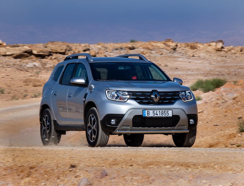 There are two engine options: 1.6-litre (with two-wheel drive) and 2.0-litre (with four-wheel drive). Renault