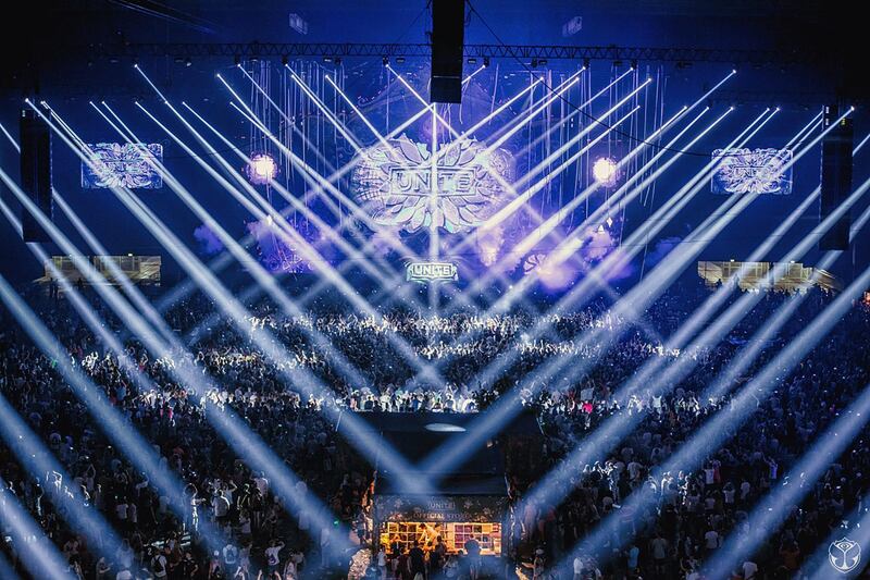 Resized-Unite with Tomorrowland Dubai at Festival City Arena. Courtesy of  Tomorrowland Dubai *** Local Caption ***  al22ma-crowns-p4.jpg
