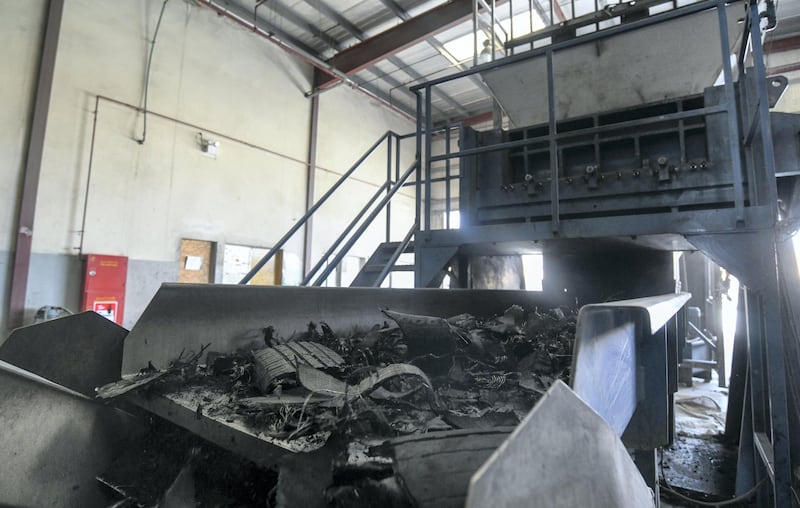 Abu Dhabi, United Arab Emirates - The shredding process for the recycled tires at the Gulf Rubber factory in Al Ain. Khushnum Bhandari for The National