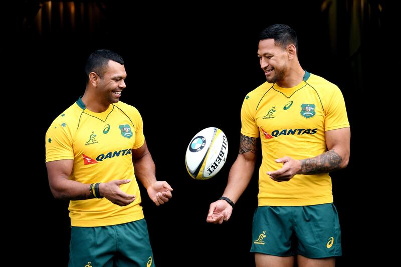 epa06146708 Australian Rugby Union players Kurtley Beale (L) and Israel Folau pose for a photograph in Sydney, New South Wales, Australia, 16 August 2017. The Wallabies will host the New Zealand All Blacks in the opening Bledisloe Cup Test series on 19 August.  EPA/PAUL MILLER  AUSTRALIA AND NEW ZEALAND OUT