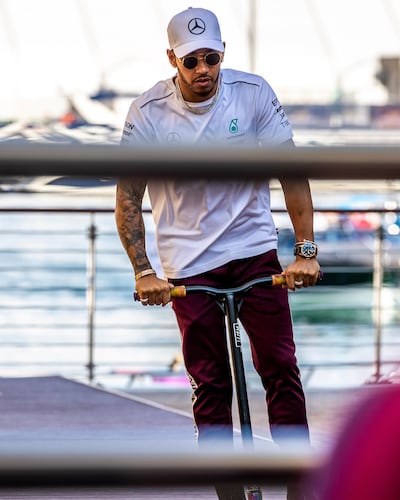 epa07182879 British Formula One driver Lewis Hamilton of Mercedes AMG GP ahead of the Abu Dhabi Formula One Grand Prix 2018 at Yas Marina Circuit in Abu Dhabi, United Arab Emirates, 22 November 2018. The Formula One Grand Prix of Abu Dhabi will take place on 25 November 2018.  EPA/SRDJAN SUKI