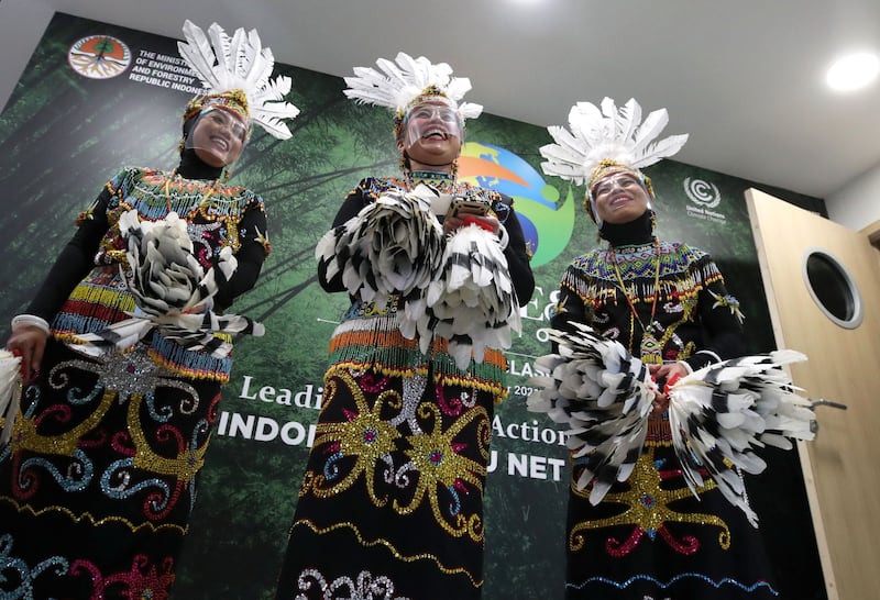 Indonesian traditional dancers perform. Reuters