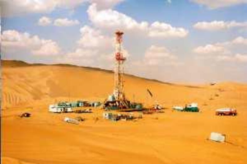 PUBLI11155-7-A
 ADNOC FACILITIES
OIL DRILLING ABU DHABI UNITED ARAB EMIRATES
COURTESY ADNOC