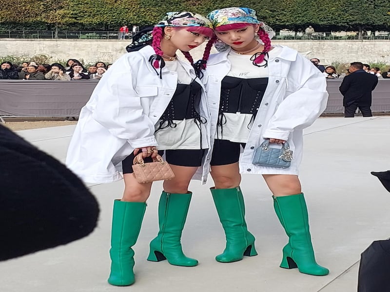 Twin fashionistas spotted ahead of the Dior show.