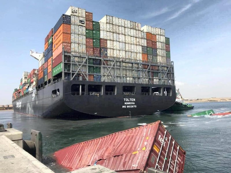 The Tolten, operated by Hapag-Lloyd, lost about 20 containers when it collided with another vessel in Karachi.   