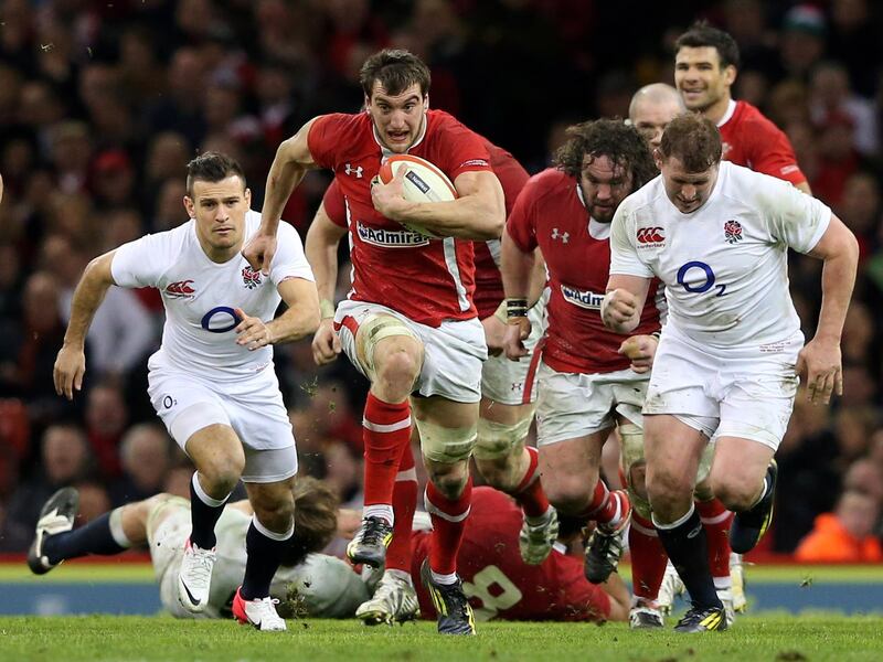 CARDIFF, WALES - MARCH 16:  Flanker Sam Warburton of Wales makes a break during the RBS Six Nations match between Wales and England at Millennium Stadium on March 16, 2013 in Cardiff, Wales.  (Photo by Alex Livesey/Getty Images)