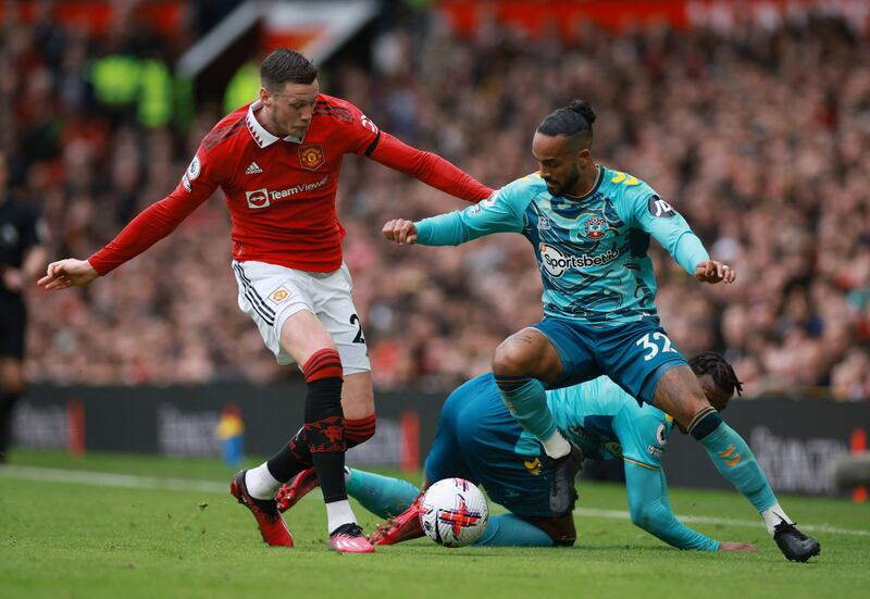 Theo Walcott, 5 – Always looked dangerous on the break but his finishing was wasteful, although there was a touch of brilliance from De Gea involved as the striker saw his close-range header turned over before he squandered another big chance on the counter.

Reuters