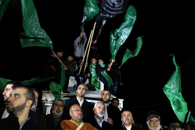 epa06372589 The Hamas organization's top leader Sheikh Ismaeil Haneiya (C) attends a protest against  the US decision to recognize the city of Jerusalem as the capital of Israel, in Gaza City, Gaza Strip, 06 December 2017.  Earlier on the same day, US President Donald J. Trump signed a proclamation recognizing Jerusalem as the Israeli capital and will relocate the US embassy from Tel Aviv to Jerusalem.  EPA/MOHAMMED SABER