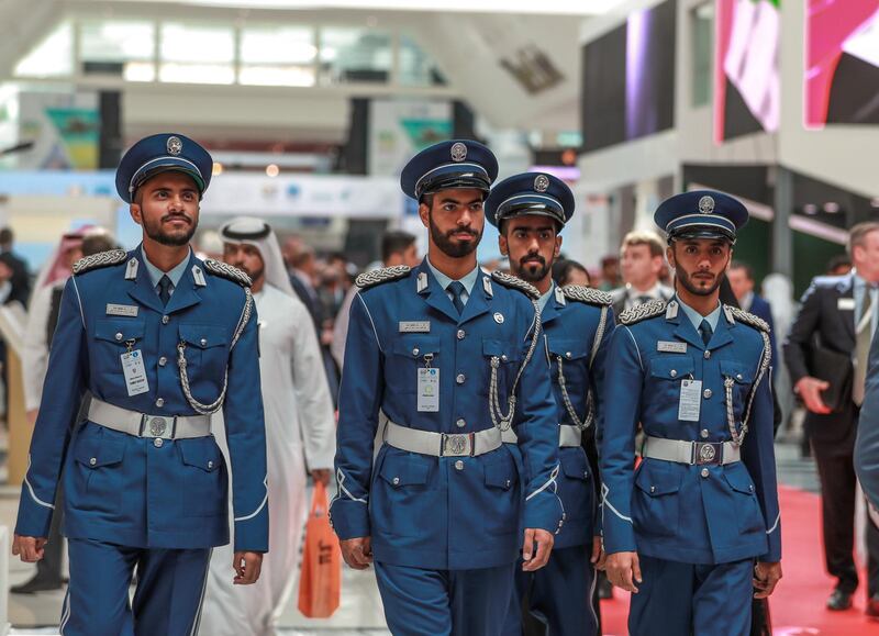 Abu Dhabi, U.A.E., February 20, 2019. INTERNATIONAL DEFENCE EXHIBITION AND CONFERENCE  2019 (IDEX) Day 4--  Colour images.--  Servicmene visitors of the show.
Victor Besa/The National
Section:  NA