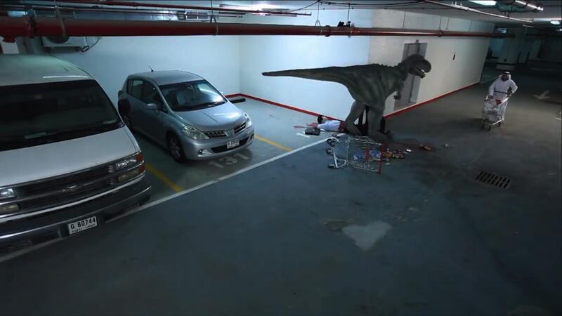 Du has set up a fake dinosaur to scare unsuspecting people in an unspecified Dubai cinema. 