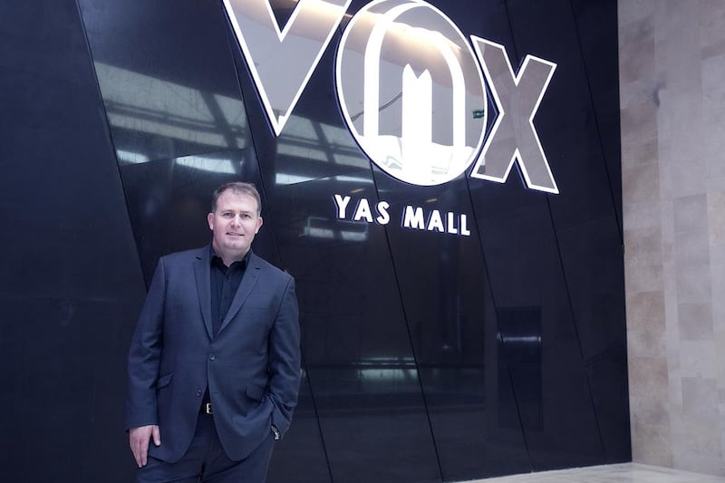 Cameron Mitchell, Vox’s chief executive, ensures us that when the 4DX team adapts blockbusters, always in collaboration with the studio, the idea is to enhance the film, not override it. 