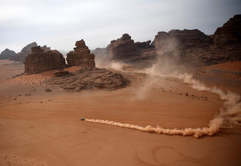 Competitors during the Stage 10. AFP