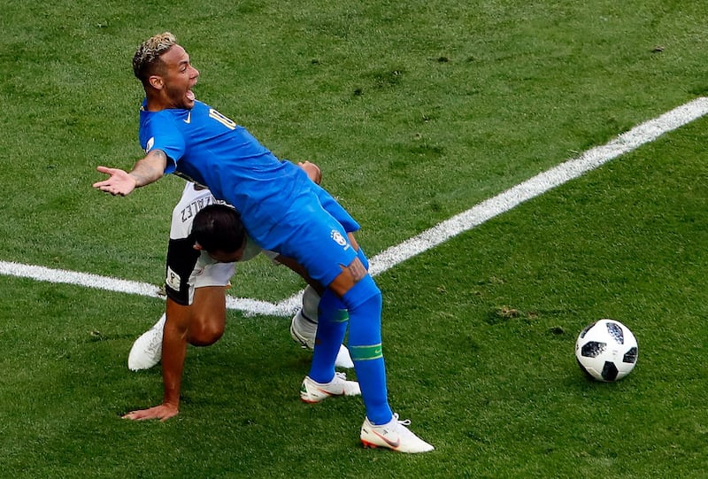 Neymar appeals for a freekick while under pressure from Costa Rica's Giancarlo Gonzalez. Anatoly Maltsev / EPA