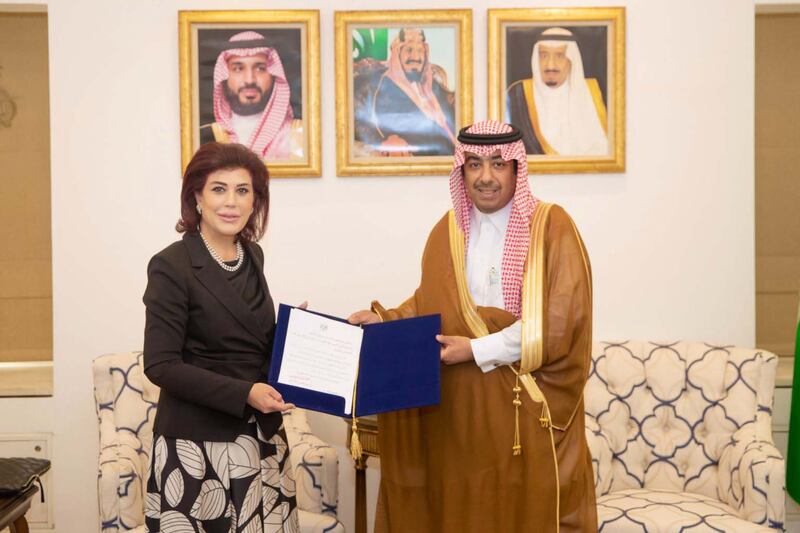 Safia Al Suhail, Iraq's first-ever female ambassador to Saudi Arabia, presents her credentials in Riyadh. Photo: Iraqi foreign ministry