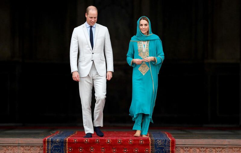 Britain's Prince William and Catherine, Duchess of Cambridge leave the Badshahi Mosque in Lahore, Pakistan October 17, 2019. REUTERS/Peter Nicholls