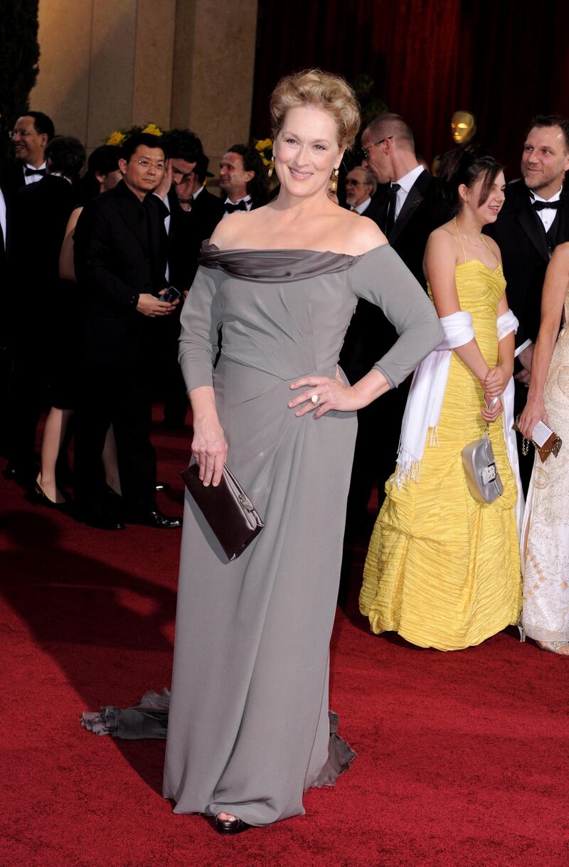 epa01644729 US actress Meryl Streep arrives during the 81st Annual Academy Awards at the Kodak Theatre in Hollywood, California, USA, 22 February 2009. The Academy Awards honour excellence in cinema.  EPA/PAUL BUCK