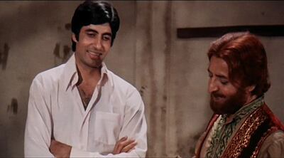 Amitabh Bachchan (left) and Pran in Prakash Mehra's action drama 