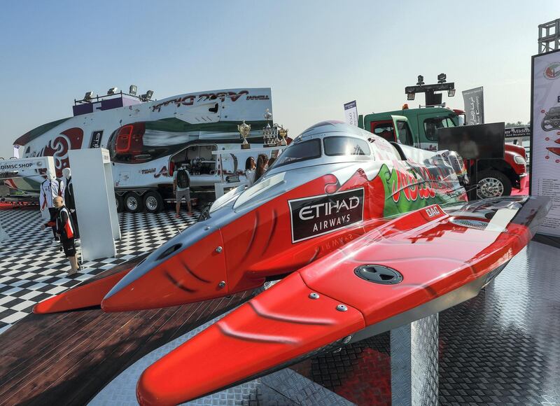 Abu Dhabi, U.A.E., October 17, 2018.  
Abu Dhabi International Boat Show 2018. -- F1 Power boats of Team AUH Etihad Airways.
Victor Besa / The National
Section:  NA
Reporter:  John Dennehy