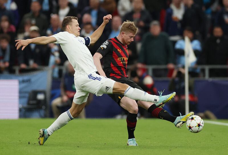  FC Copenhagen's Viktor Claesson in action with Manchester City's Kevin de Bruyne. Action Images