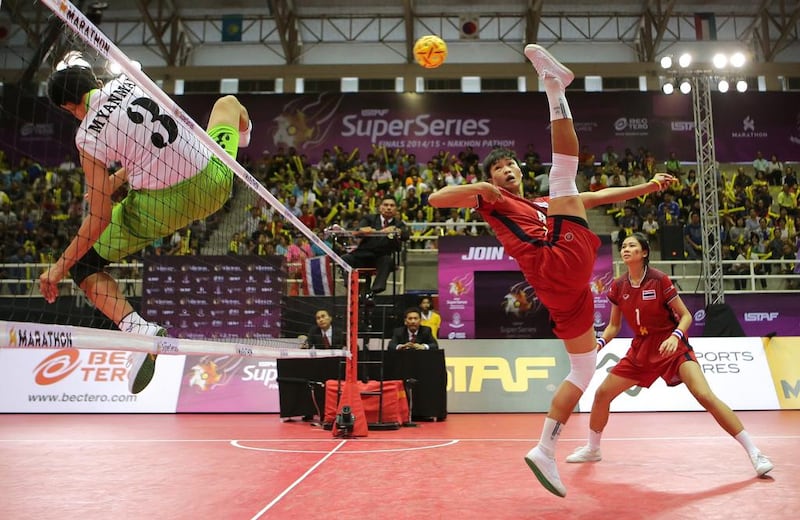 Thailand’s Sasiwimol Janthasit (R) in action with Myanmar’s Kay Zin Htut during the final. Asia Sports Ventures / Action Images via Reuters