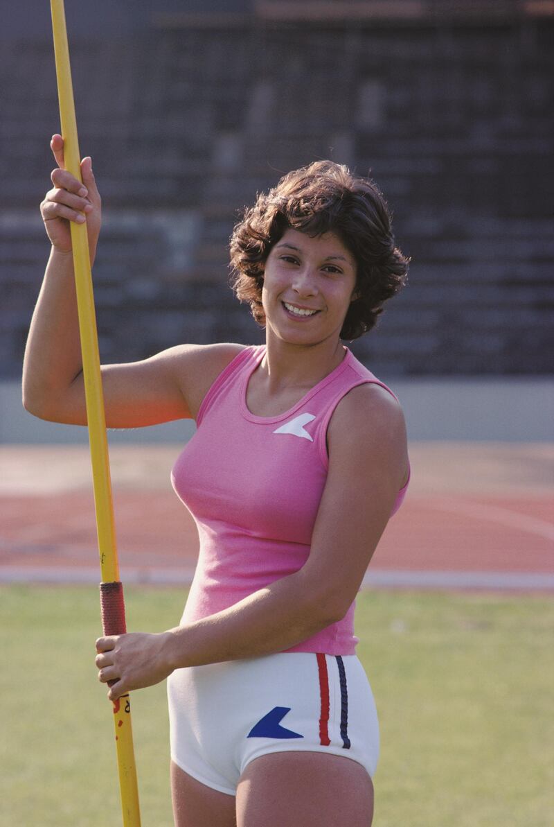 Fatima Whitbread of Great Britain poses with the javelin during training on 1st September 1977 at the Crystal Palace in London, Great Britain.(Photo by Tony Duffy/Getty Images) 