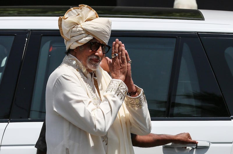 Bollywood actor Amitabh Bachchan leaves after attending the wedding ceremony of Bollywood actress Sonam Kapoor in Mumbai, India, 08 May 2018.  EPA/DIVYAKANT SOLANKI