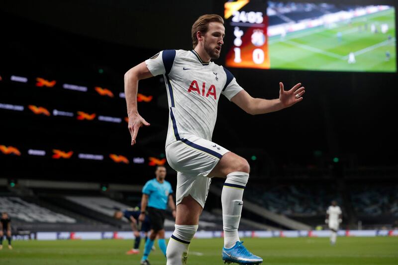 Tottenham's Harry Kane celebrates after scoring the opening goal during the Europa League round of 16, first leg, soccer match between Tottenham Hotspur and Dinamo Zagreb at the Tottenham Hotspur Stadium in London, England, Thursday, March 11, 2021. (AP photo/Alastair Grant, Pool)
