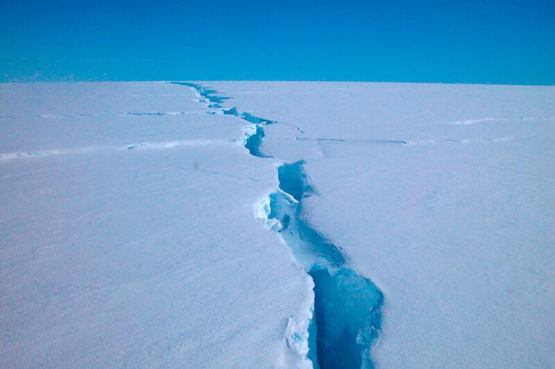 This picture taken by Richard Coleman shows a “loose tooth” on the Amery Ice Shelf in eastern Antarctica. AFP / Richard Coleman / Australian Antarctic Division