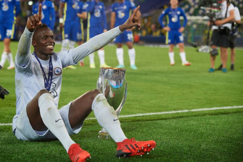 Edouard Mendy of Chelsea with the trophy.