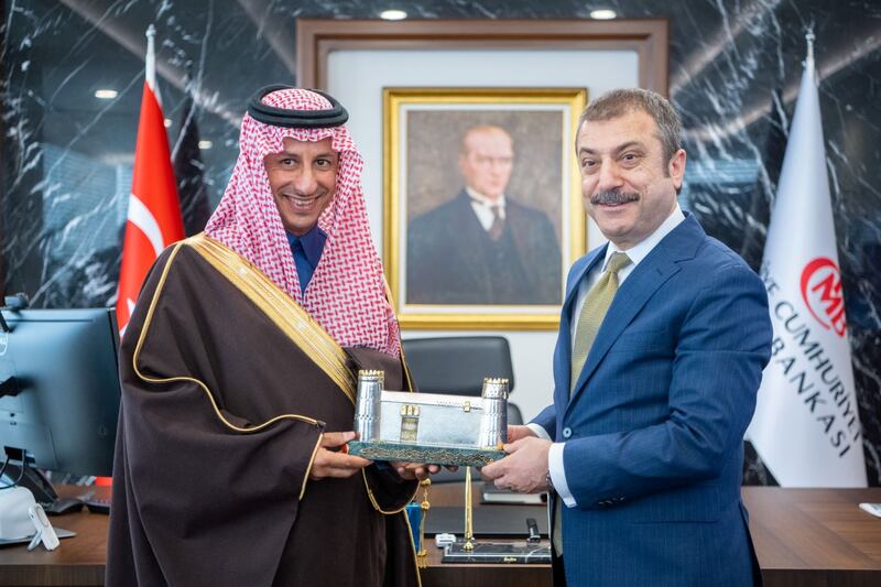 Ahmed Al-Khateeb, Saudi Arabia's Minister of Tourism and SFD chairman, with the Central Bank of Turkey Governor Sahap Kavcıoglu. Photo: Saudi Fund for Development