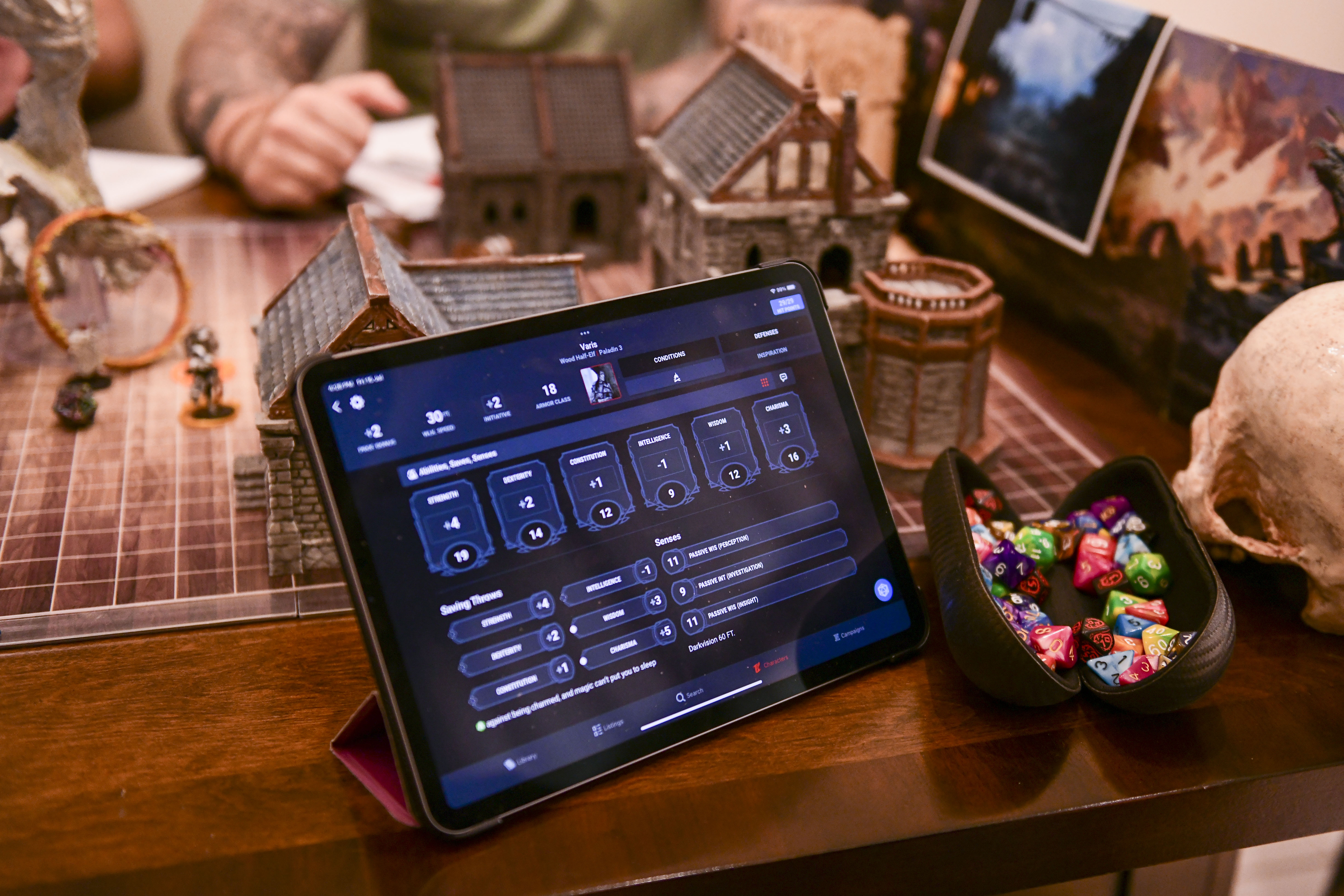Players around the world can also join the game through Zoom by downloading the application D&D Beyond.