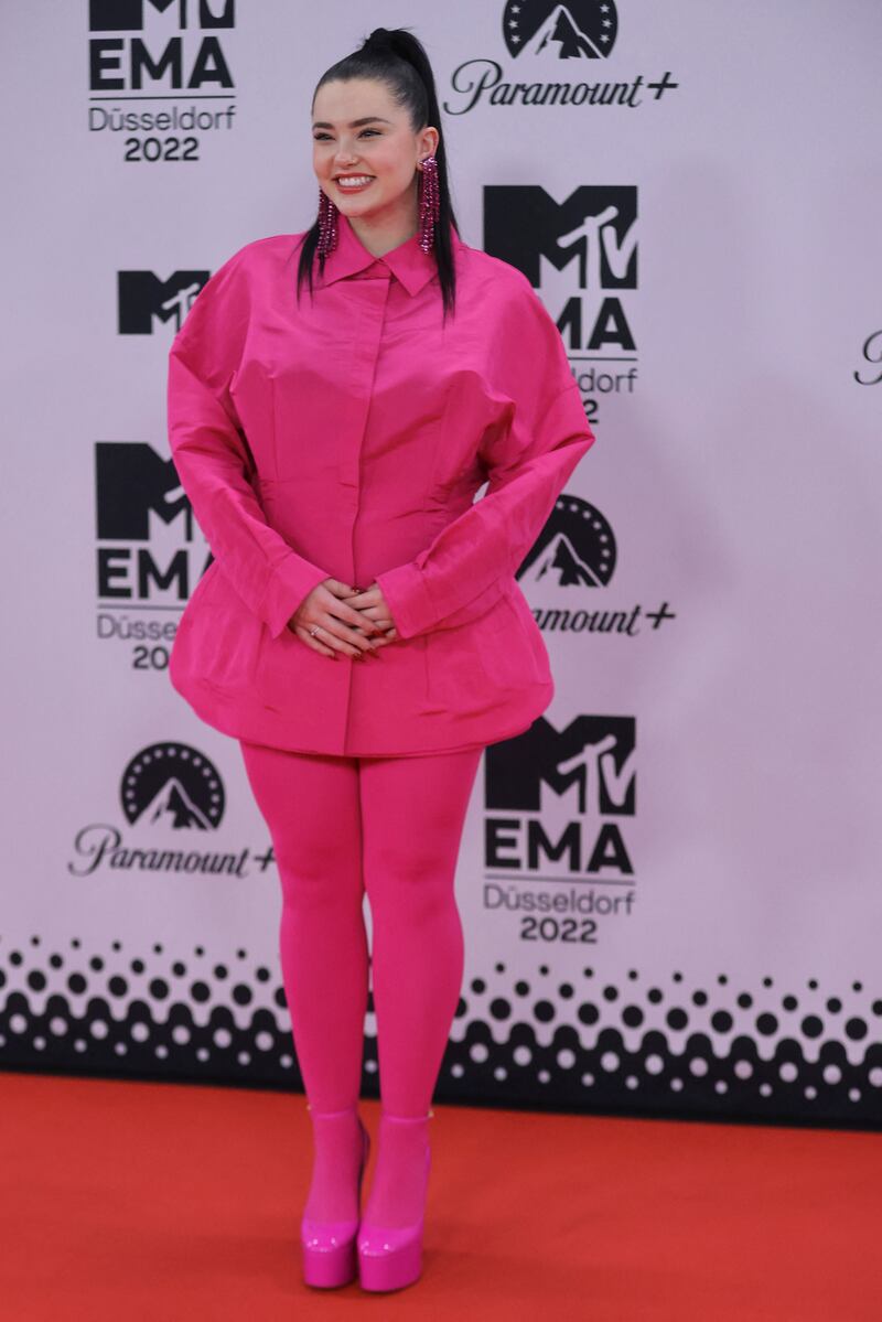 Canadian singer-songwriter Lauren Spencer-Smith wearing hot pink Valentino. Reuters 