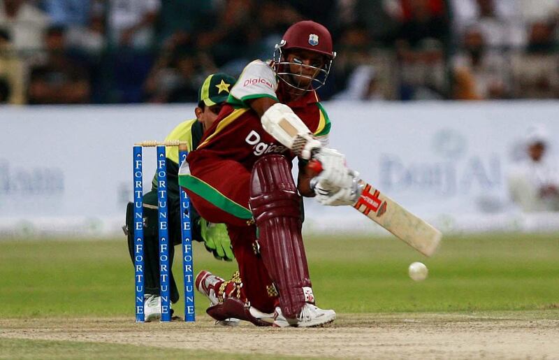 Abu Dhabi - 14TH November,  2008 - West Indies Batsman Shivnarine Chanderpaul batting against Pakistan  during the 2nd One Day international Fortune Cup at the Zayed Cricket Stadium , Abu Dhabi     ( Andrew Parsons  /  The National ) *** Local Caption ***  ap030-1411-west indies v pakistan.jpgap030-1411-west indies v pakistan.jpg