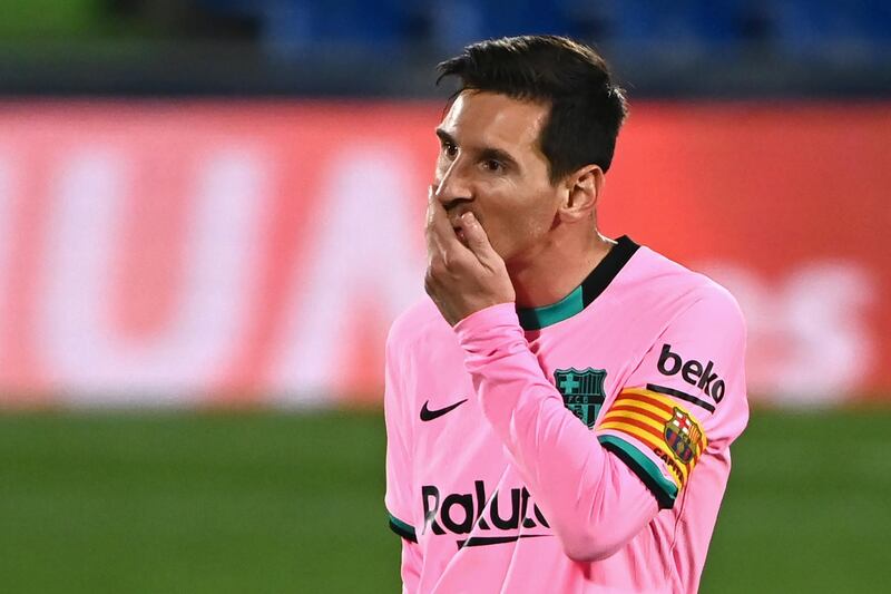 Barcelona's Argentine forward Lionel Messi gestures during the Spanish League football match between Getafe and Barcelona at the Coliseum Alfonso Perez stadium in Getafe, south of Madrid, on October 17, 2020. / AFP / GABRIEL BOUYS
