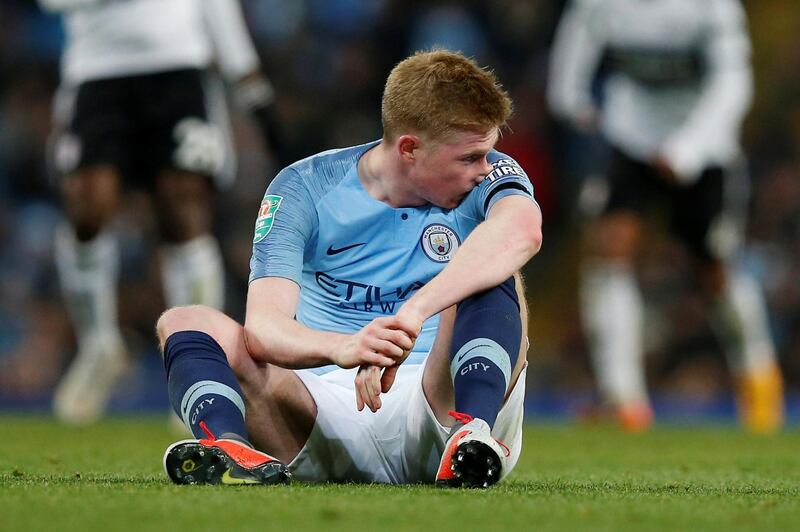 Soccer Football - Carabao Cup Fourth Round - Manchester City v Fulham - Etihad Stadium, Manchester, Britain - November 1, 2018  Manchester City's Kevin De Bruyne reacts after sustaining an injury                          REUTERS/Andrew Yates
