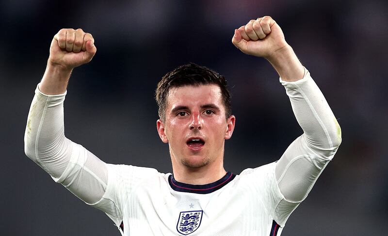 Mason Mount 7 - A quick challenge stopped Yarmolenko inside the box from pulling the trigger. A good performance on both ends of the pitch today. Great delivery from the corner helped Jordan Henderson to his first international goal.