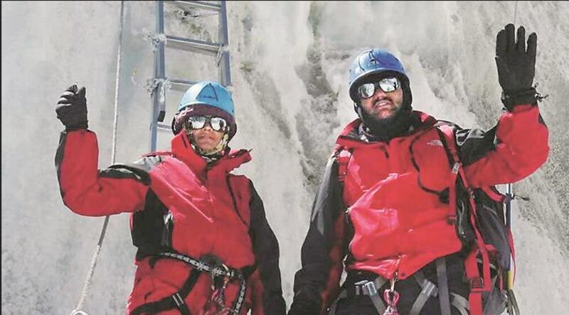 Dinesh and Tarakeshwari Rathod say they scaled Everest on May 23, but climbers say their photos do not seem genuine. Investigations found the couple superimposed themselves in the photo. Web Grab-Facebook



