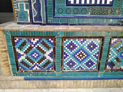 Artist James Bridle worked with mosaicist Bakhtiar Babamuradov to recreate the Game of Life algorithm into a new set of patterns, starting with a tile found in the Shah-i-Zinda necropolis in Uzbekistan. Photo: Alpha Kilo