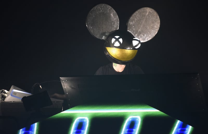 OAKLAND, CA - APRIL 24:  deadmau5 performs during his "lots of shows in a row" tour at the Fox Theater on April 24, 2017 in Oakland, California.  (Photo by Tim Mosenfelder/Getty Images)