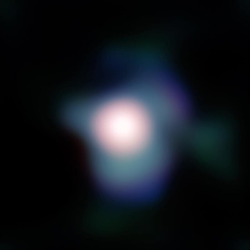 TO GO WITH AFP STORY IN FRENCH -- EMBARGOED UNTIL JULY 29 AT 08H00 GMT --  This original shot taken with the adaptive optique system (NACO) set on the Very Large Telescope (VLT) of the European Southern Observatory (ESO), shows the supergiant star Betelgeuse, in the Orion constellation.  AFP PHOTO / ESO / LESIA / P. Kervella (Photo by P. Kervella / ESO / LESIA / AFP)