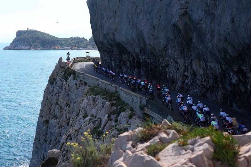 The peloton at Capo Noli during Stage 4. AFP