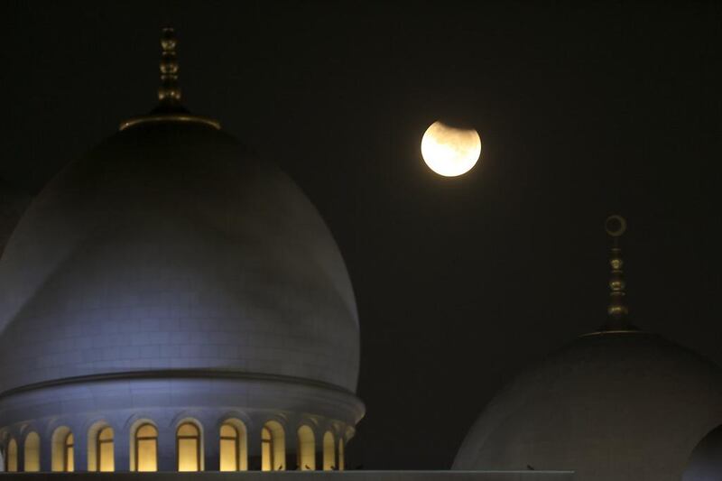 Skywatchers across the emirates will be preparing for tomorrow’s supermoon phenomenon. Ravindranath K / The National

