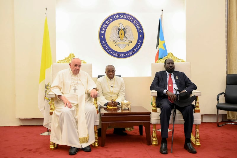 South Sudan's President Salva Kiir Mayardit receives Pope Francis. Reuters