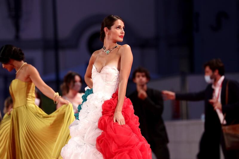 Another view of Roberta Dorsi's Italian-themed gown. Getty Images