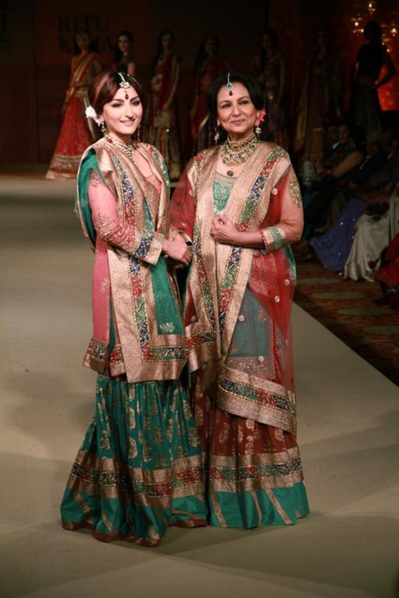 Soha and Sharmila wearing Ritu Kumar’s clothing. Courtesy Ritu Kumar