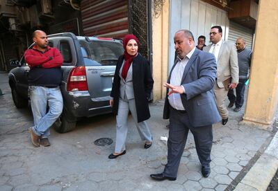 Baghdad Mayor Thikra Alwash, 60-year-old civil engineer and only woman mayor of a Middle East capital, speaks to civilians during a tour at al-Rashid street in the Iraqi capital on January 29, 2018.
Thikra wants to revive her war-torn city, fix its decrepit infrastructure and twin it with Paris -- another female-led metropolis. / AFP PHOTO / AHMAD AL-RUBAYE