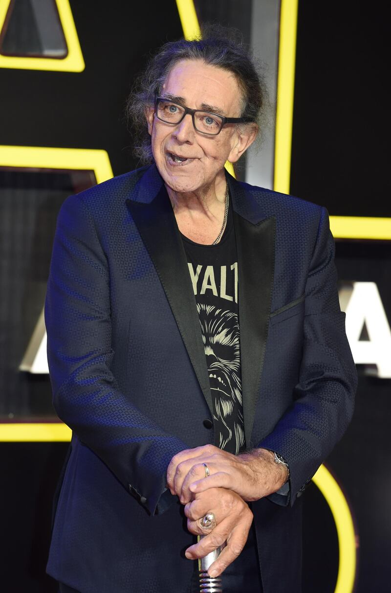 epa07543513 (FILE) - US actor/cast member Peter Mayhew arrives to the European premiere of the film 'Star Wars: The Force Awakens' in Leicester square in London, Britain, 16 December 2015 (Reissued 02 May 2019). According to reports on 02 May 2019, US actor Peter Mayhew, known for playing Chewbacca in Star Wars films, has died at the age of 74 on 30 April 2019 at his home in North Texas.  EPA/FACUNDO ARRIZABALAGA *** Local Caption *** 52472350